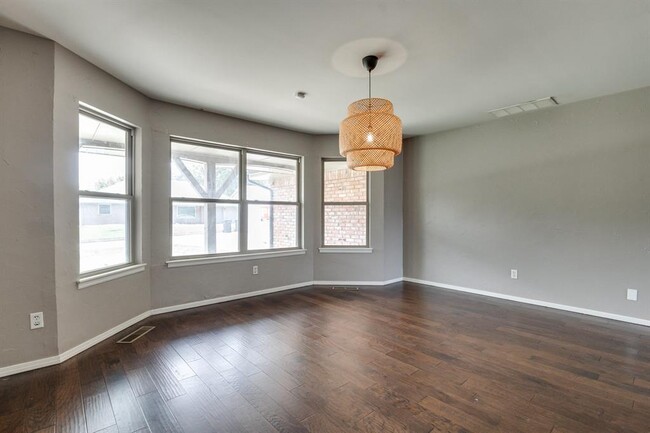 Building Photo - 3213 NW 61st Pl