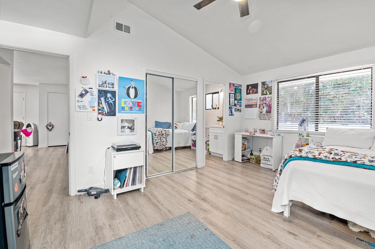 Foto principal - 5318 Redding Rd