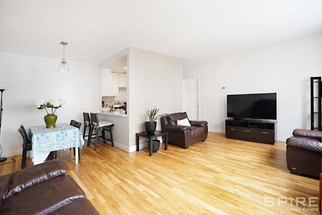 Building Photo - 3 bedroom in Brooklyn NY 11226