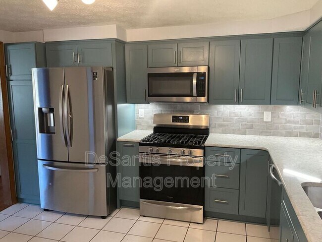 Building Photo - 1242 Cobblewood Dr