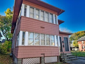 Building Photo - 89-89 Thurston Rd