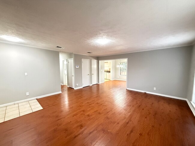 Foto del edificio - 576 Shady Grove Dr