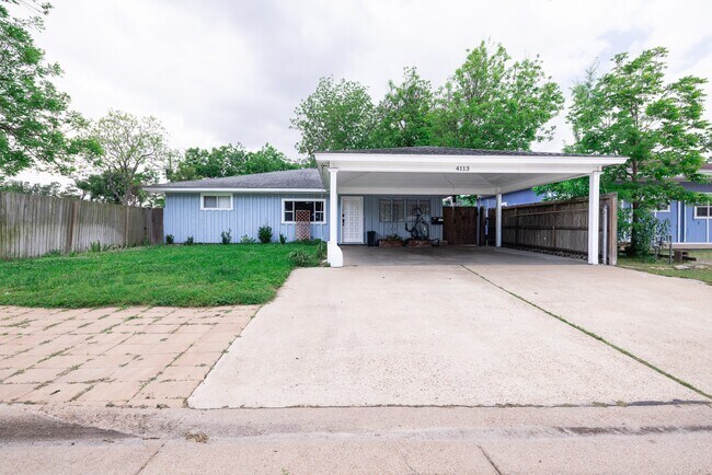 Foto del edificio - 4113 Edison St