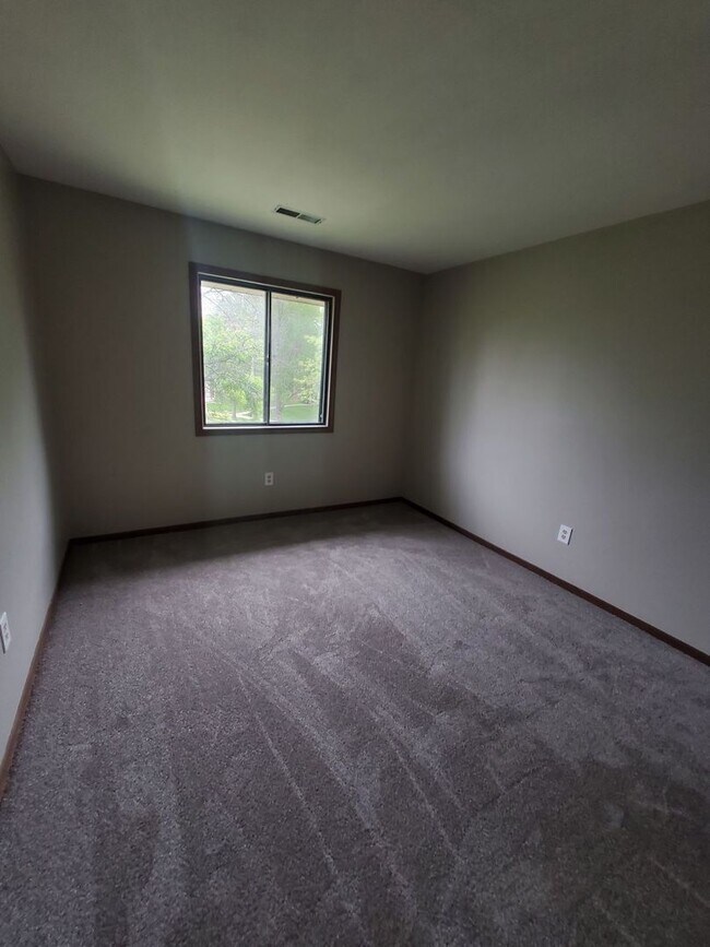 Building Photo - 7625 W Donna Ct