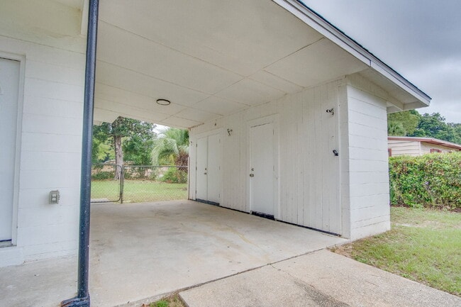 Building Photo - Updated 2BR/2BA Home Near Cordova Mall – Modern Updates & Convenient Location