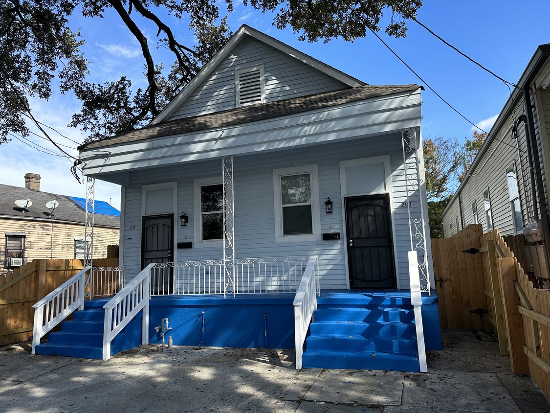 Primary Photo - 2115 Elysian Fields Ave