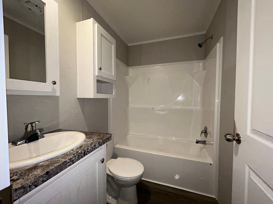 2415 8 Mile Rd, Kawkawlin, MI 48631 House Rental in Kawkawlin, MI