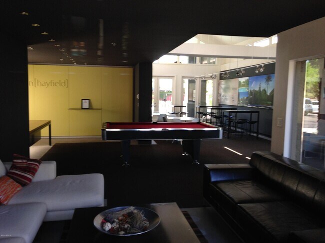 Foto del edificio - 1295 N Ash St