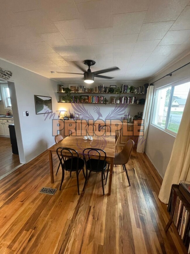 Foto del edificio - Adorable 3 bed house in great family friendly neighborhood
