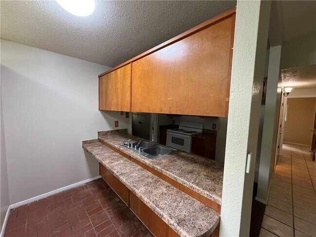 Foto del edificio - 1357 Glenn St