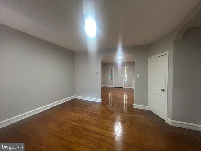Foto del edificio - 1432 Gilham St