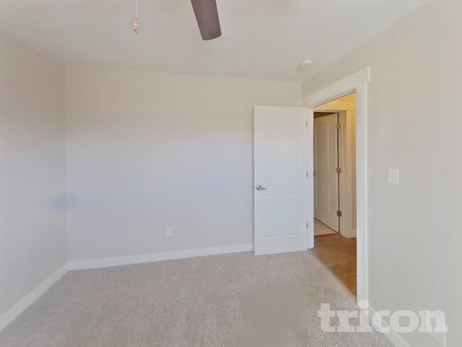 Foto del edificio - 258 Vehr Dr