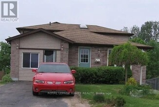 Building Photo - 65 Hickling Trail
