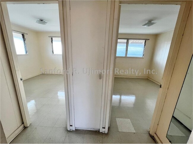 Foto del edificio - 94-965-965 Awanei St
