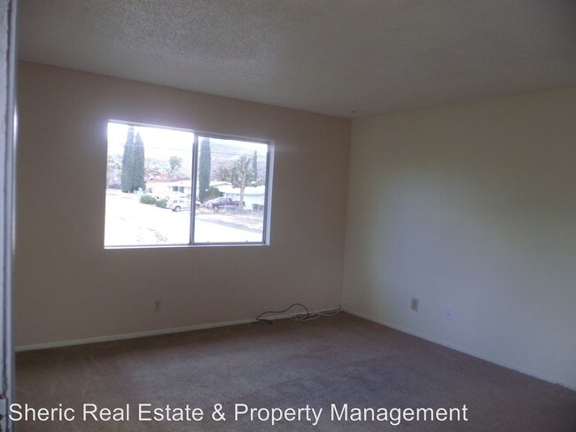 Building Photo - 55130 Airlane Dr