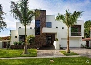 Building Photo - 356 Bayview Dr NE