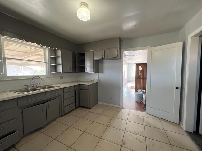 Building Photo - 20649 E American Ave