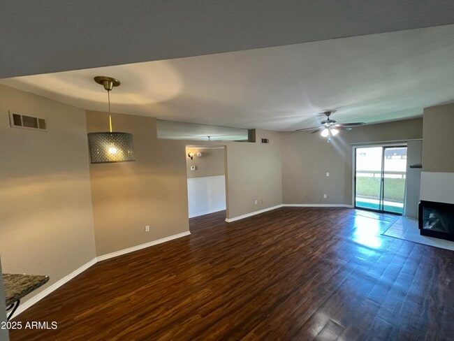 Foto del edificio - 1287 N Alma School Rd