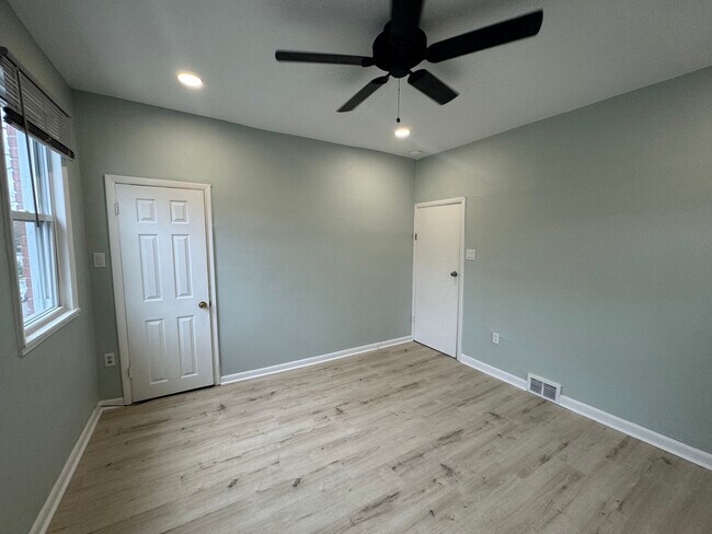 Dormitorio 2 - 2201 Coral St