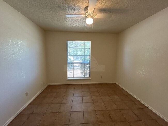 Foto del edificio - 3806 London Ln