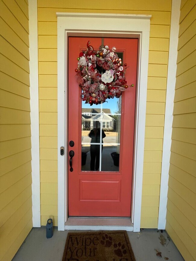 Foto del edificio - 3 Bedroom 2 Bath Ready for Immediate Move ...
