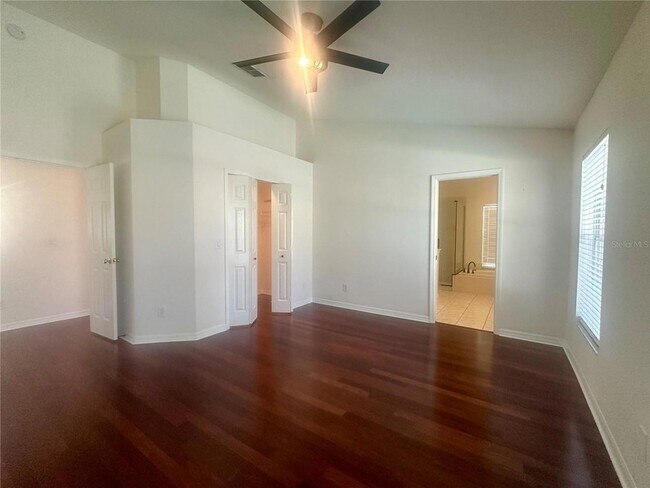 Foto del edificio - 6144 Bobby Jones Ct