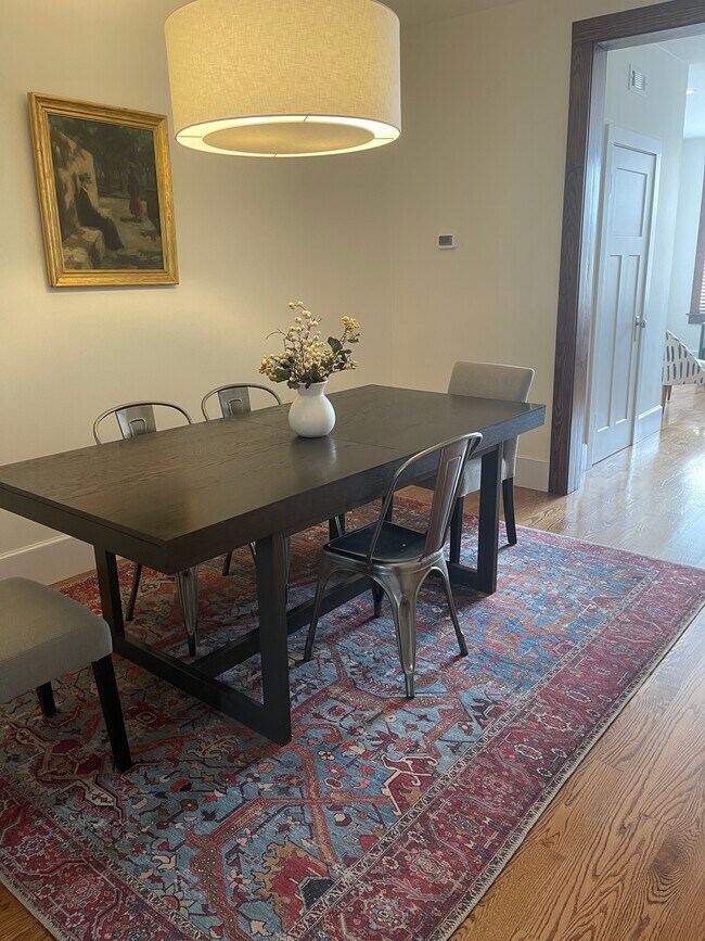 Foto del edificio - 418 Pleasant St