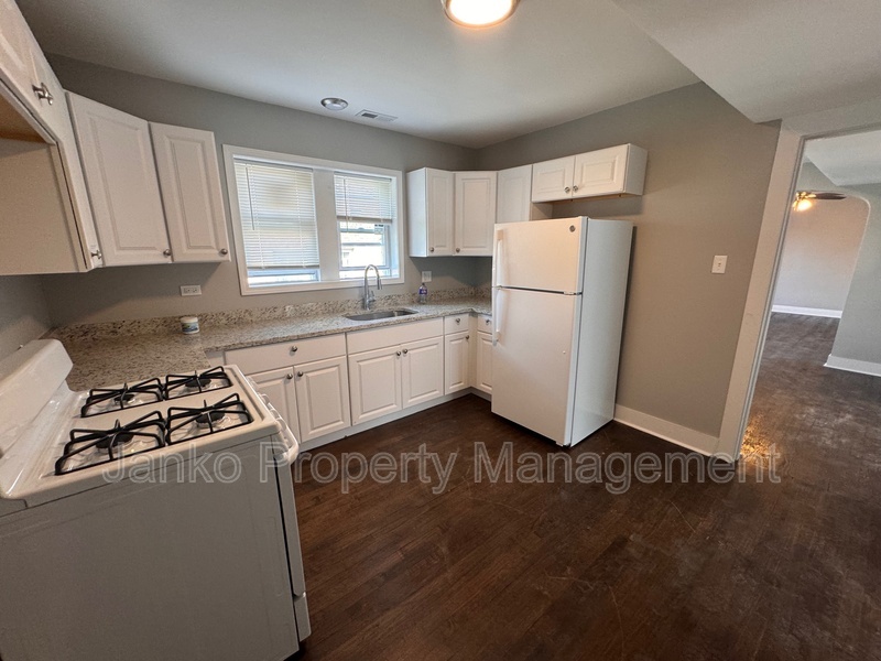 Foto principal - 2235 Vermont St