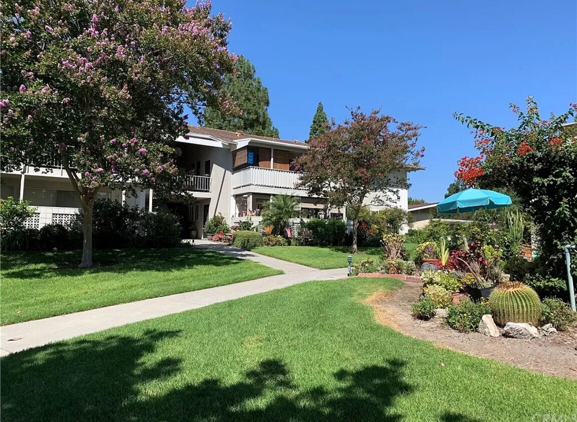 361 Avenida Castilla Unit O, Laguna Woods, CA 92637 Condo for Rent in Laguna Woods, CA