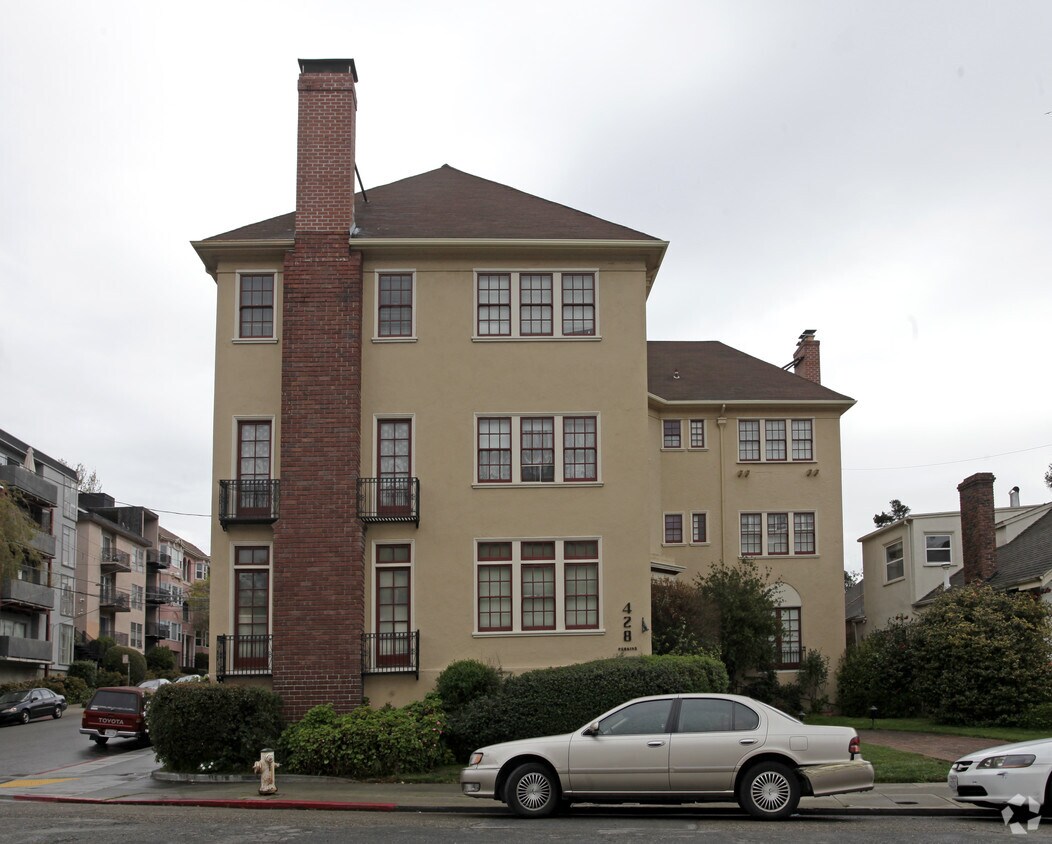 Building Photo - 428 Perkins St