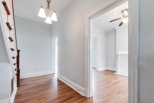 Building Photo - 3 Bedroom Home in North Highland Park ***A...