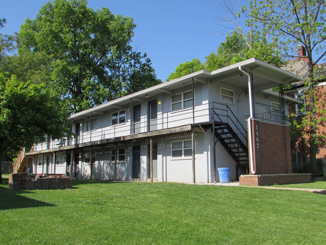 East Mound Street Apartments - 1475 E Mound St