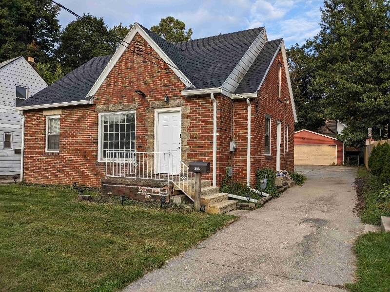 256 Parkway Dr, Mansfield, OH 44906 House Rental in Mansfield, OH