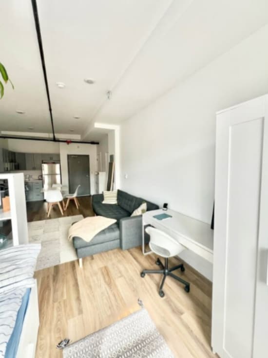 Building Photo - Renovated Studio Apartment - Available May 1st!