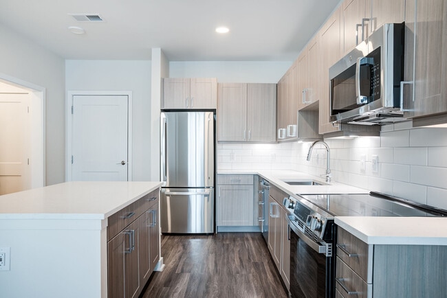 Building Photo - J Optimist Park