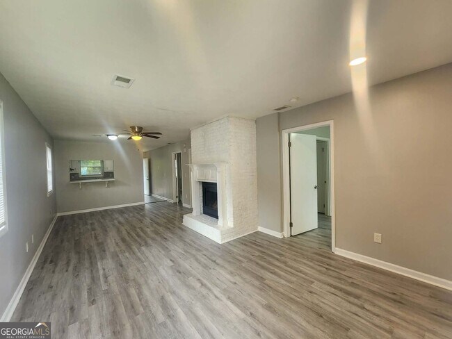 Foto del edificio - 1168 Pinedale Cir NW