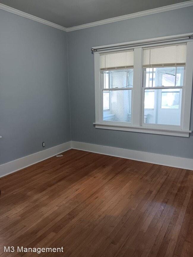 Foto del edificio - 3 br, 1 bath House - 2741 Titus Ave