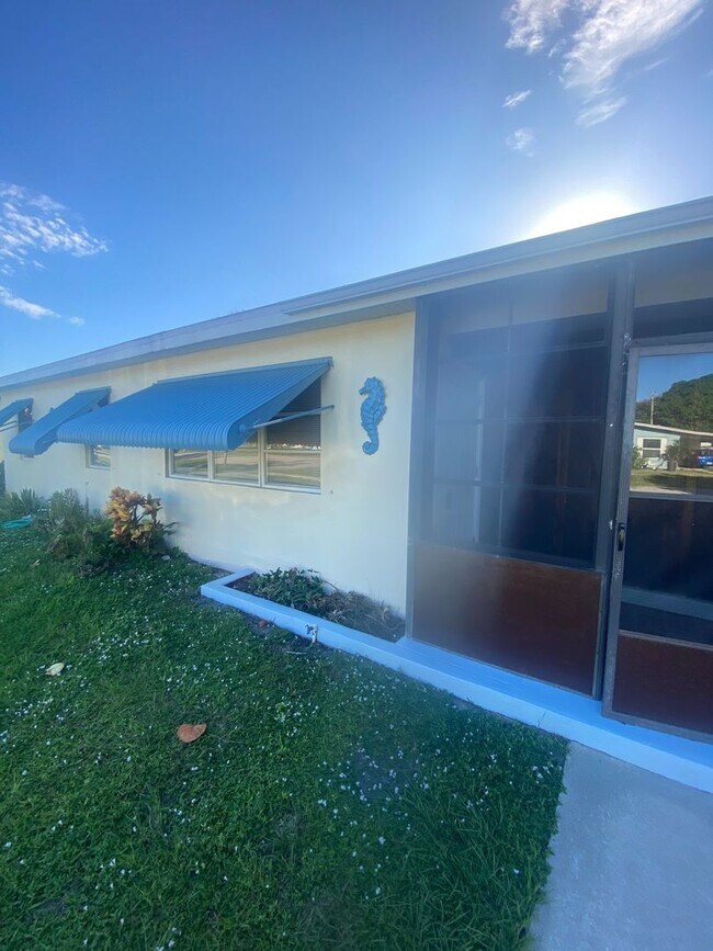 Foto del edificio - 3BR/2BA HOME IN NE PALM BAY