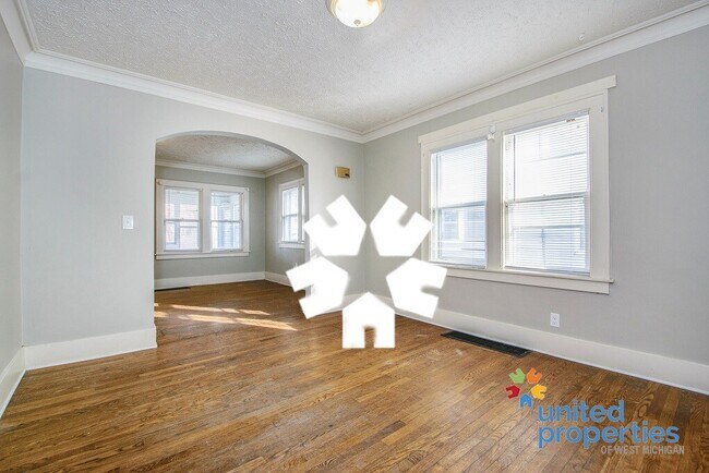 Foto del edificio - 416 Oakdale St SE