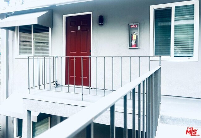 Foto del edificio - 451 Ivy St