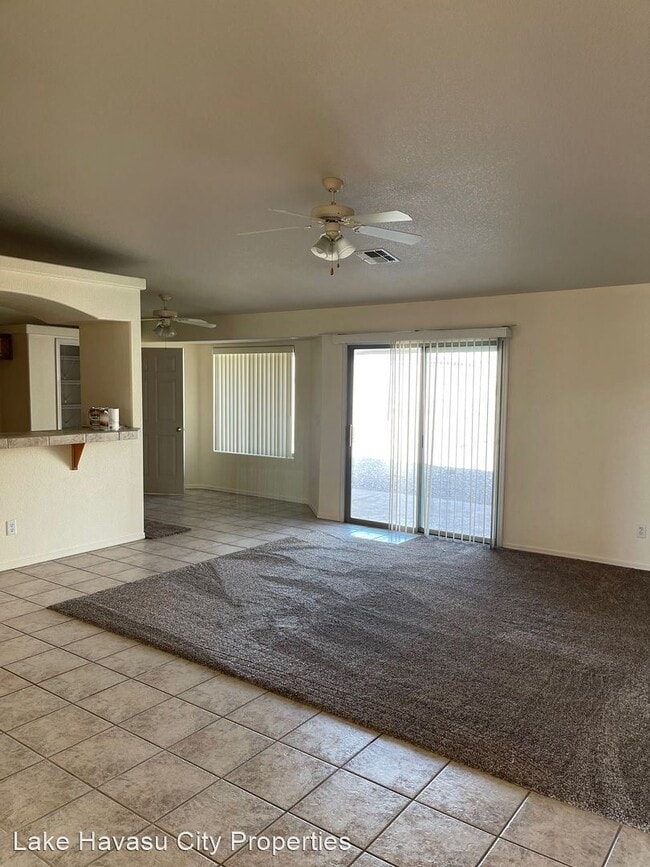 Building Photo - 3 br, 2 bath House - 3375 Fountain Palm Drive