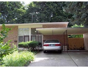 Building Photo - 1011 Olivia Ave