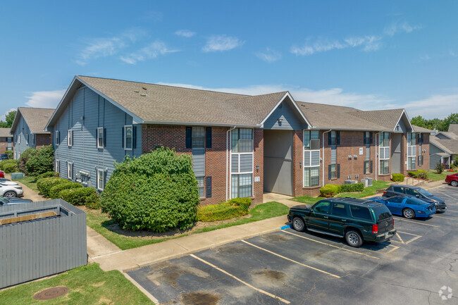 The Greens Of Bedford - Apartments In Tulsa, Ok 