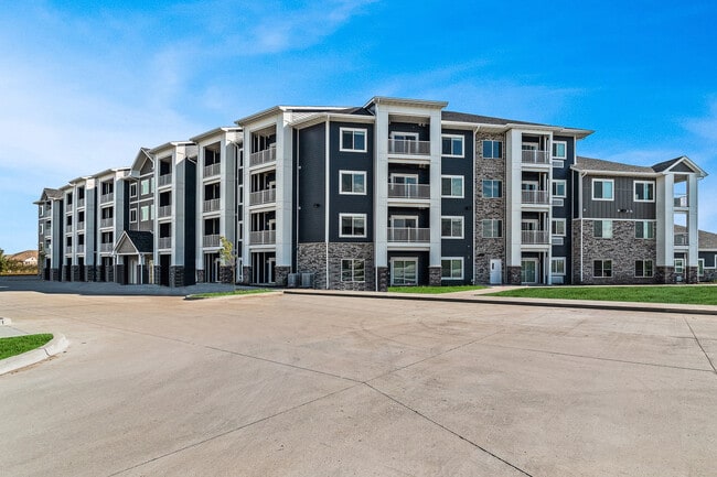 Building Photo - Park 88 Apartments