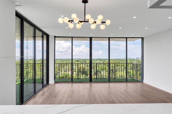 Foto del edificio - 780 NE 69th St