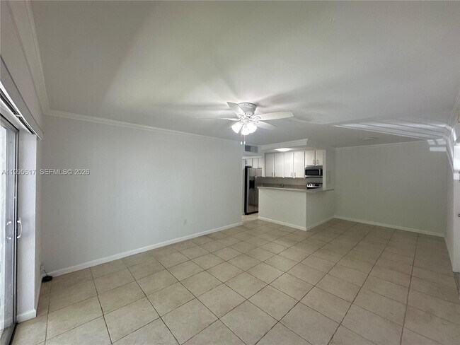 Foto del edificio - 7951 SW 104th St