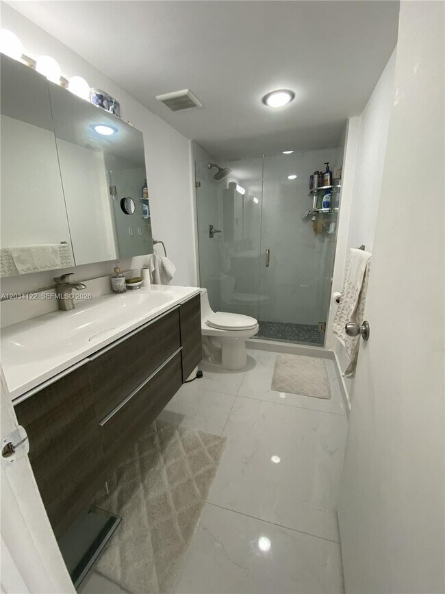 Foto del edificio - 1200 NE Miami Gardens Dr