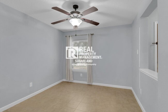 Building Photo - 16238 Ranchland Ln