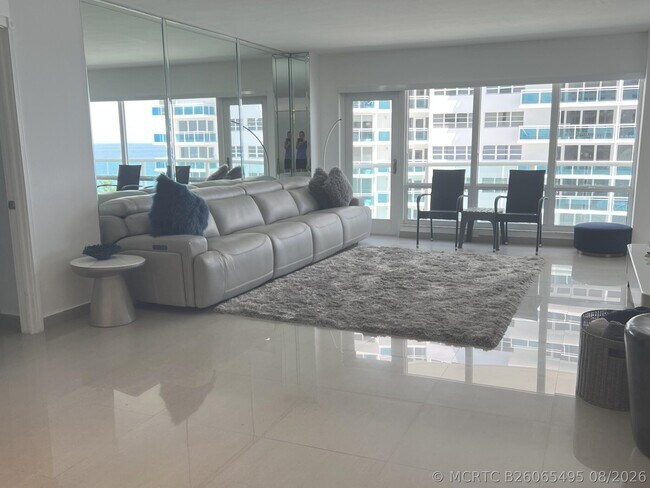 Foto del edificio - 3410 Galt Ocean Dr