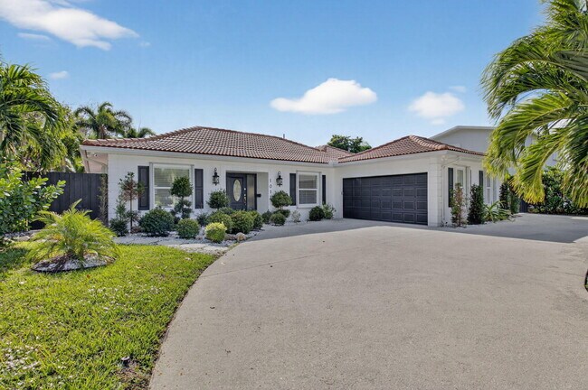 Foto del edificio - 1012 W Camino Real